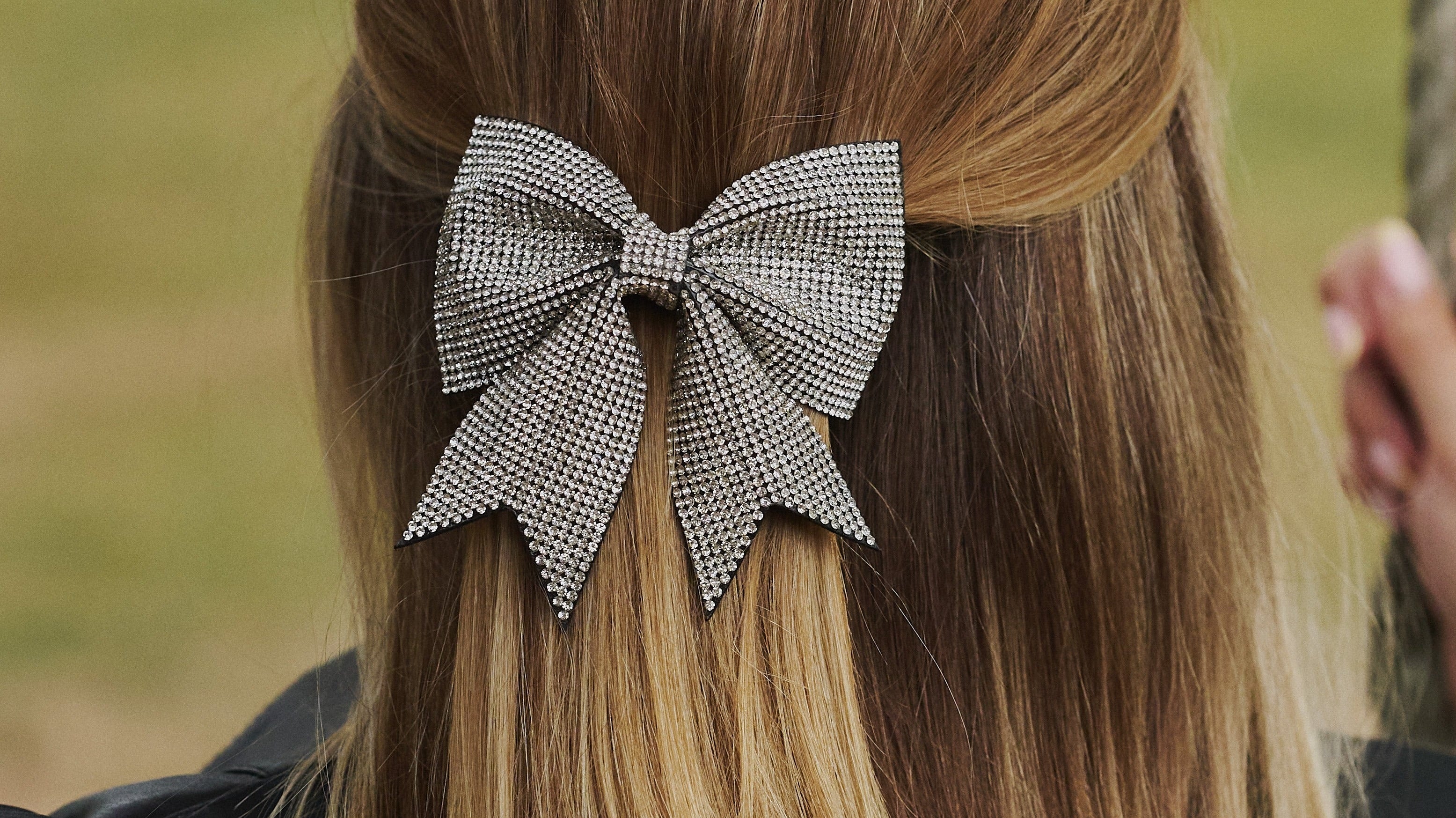 The best hair accessories for winter 2025