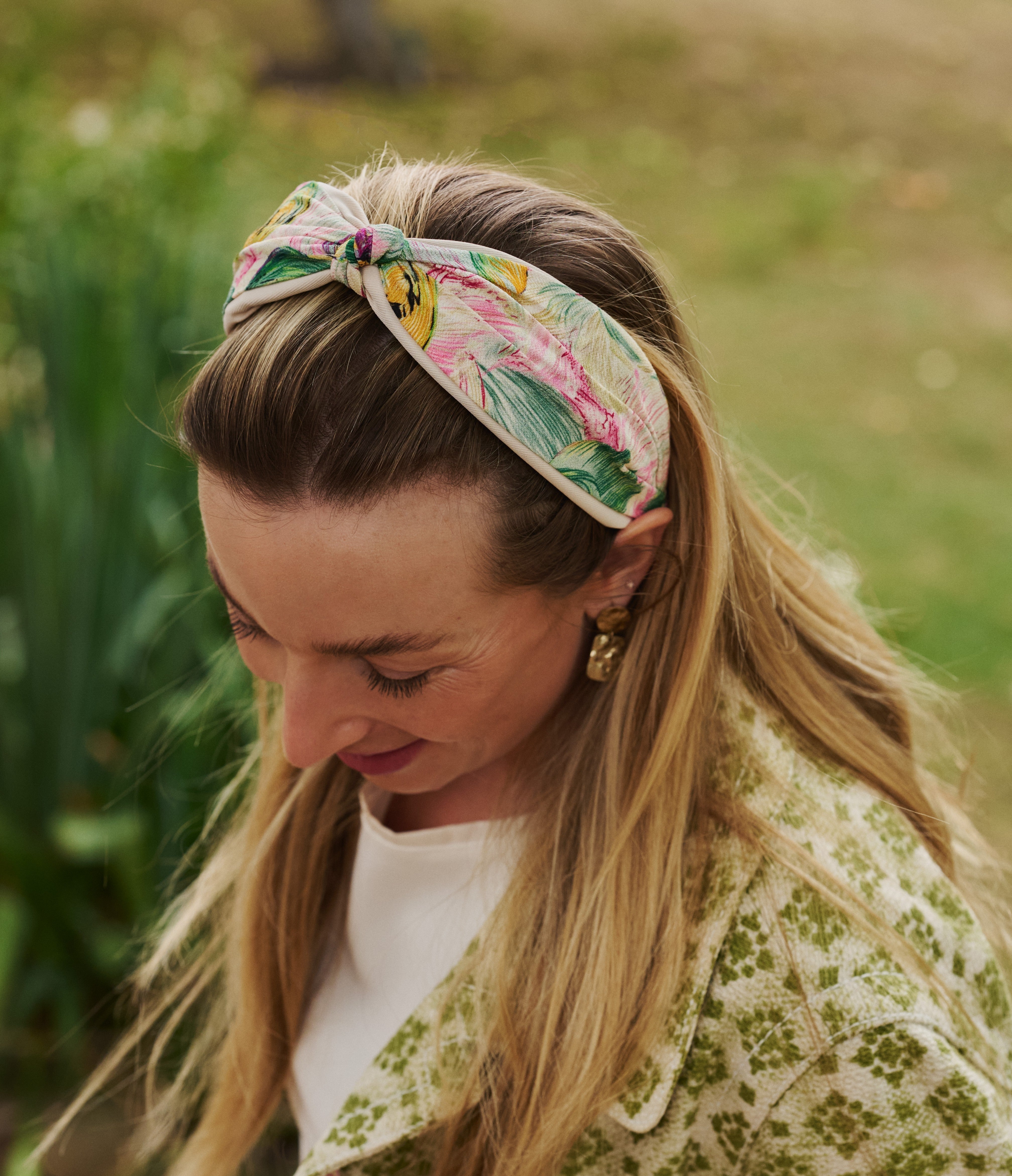 How to style a headband, from fur to fabric